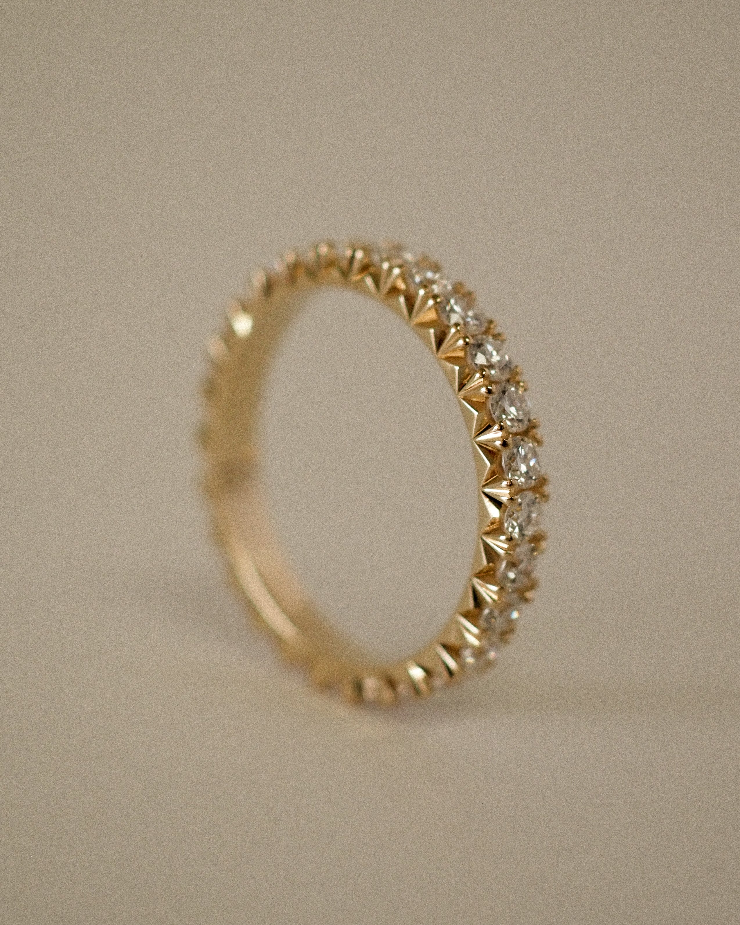 DIAMONDS PARISIEN RING - ETERNITY
