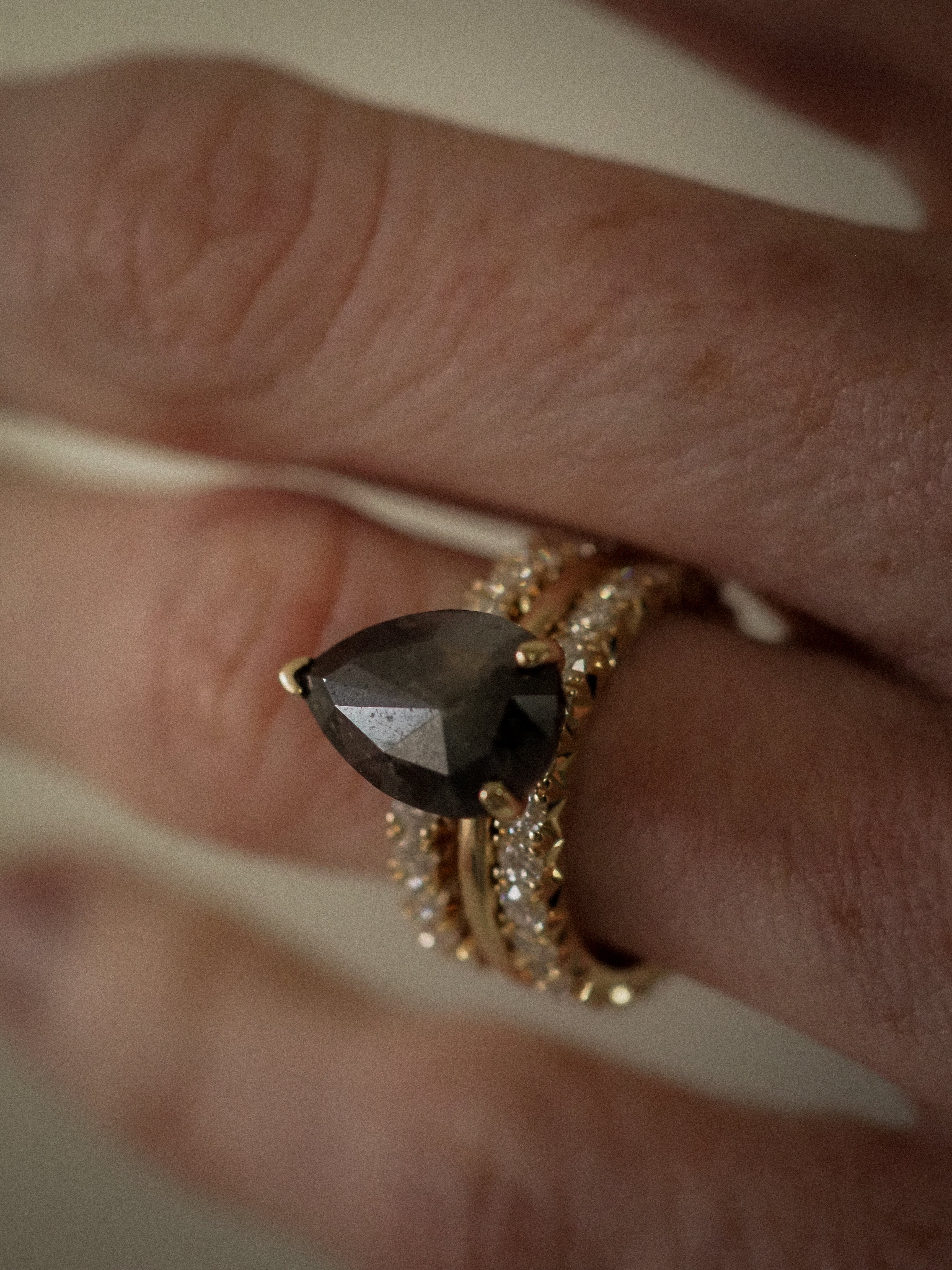 DIAMONDS PARISIEN RING - ETERNITY