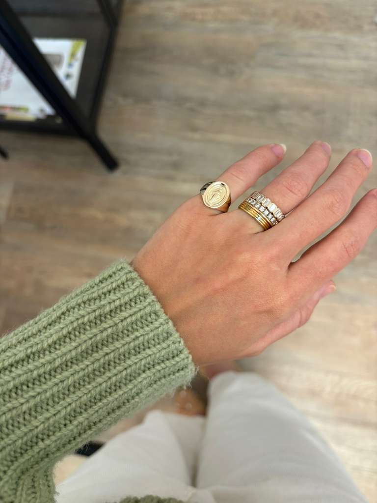 HOLY MEDAL SIGNET RING