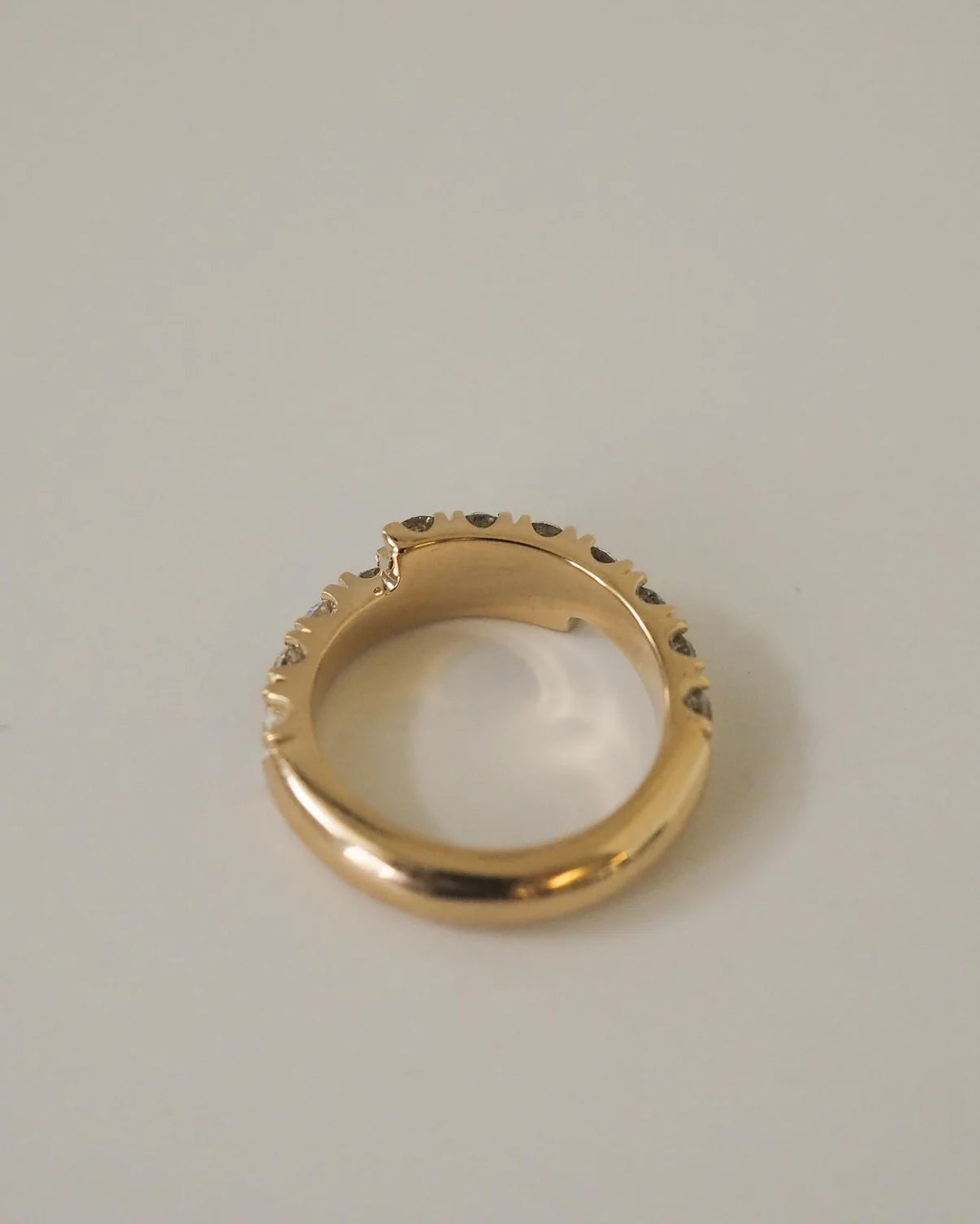 ZAIDA PINKY RING DIAMONDS