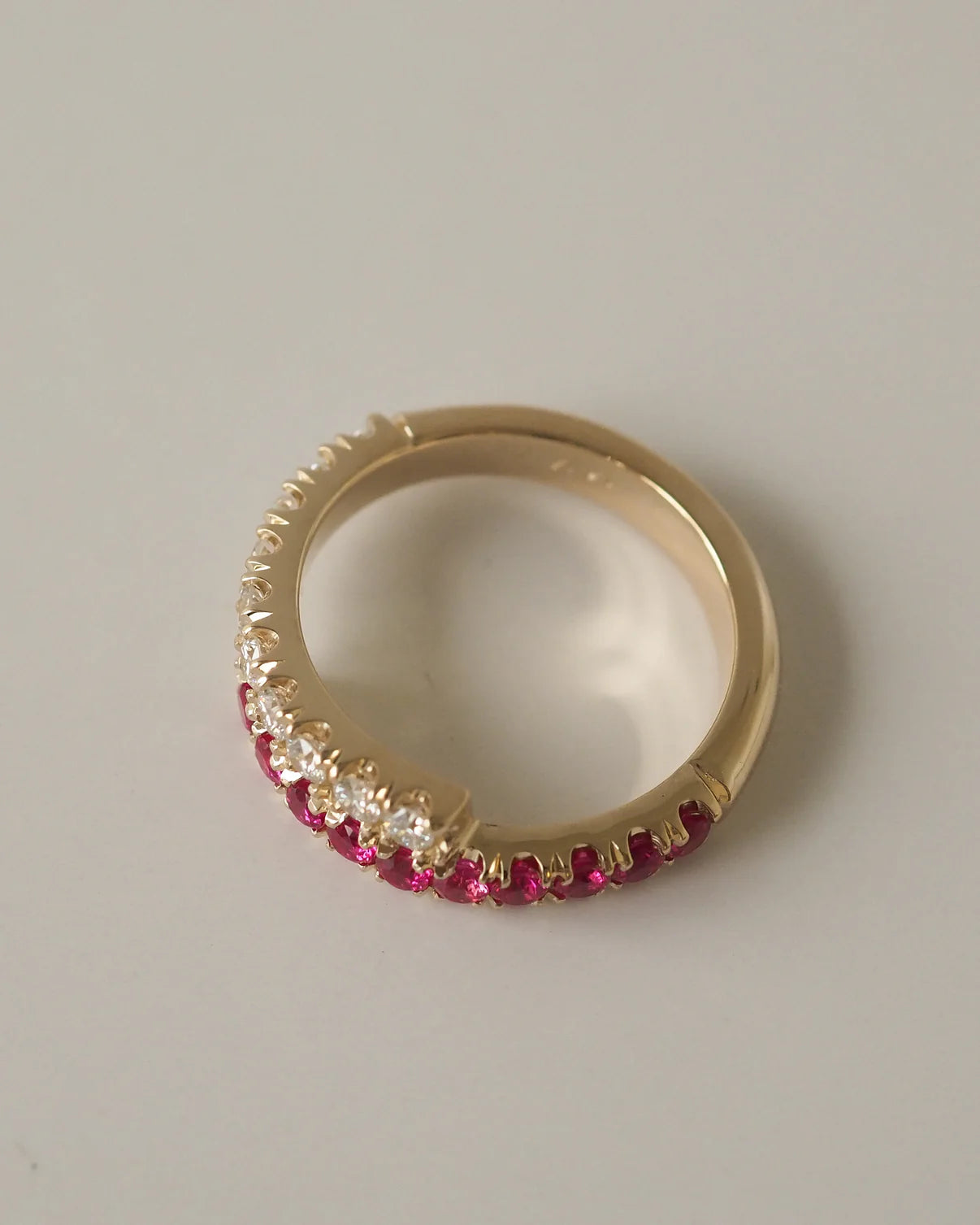 ZAIDA PINKY RING RUBIES & DIAMONDS