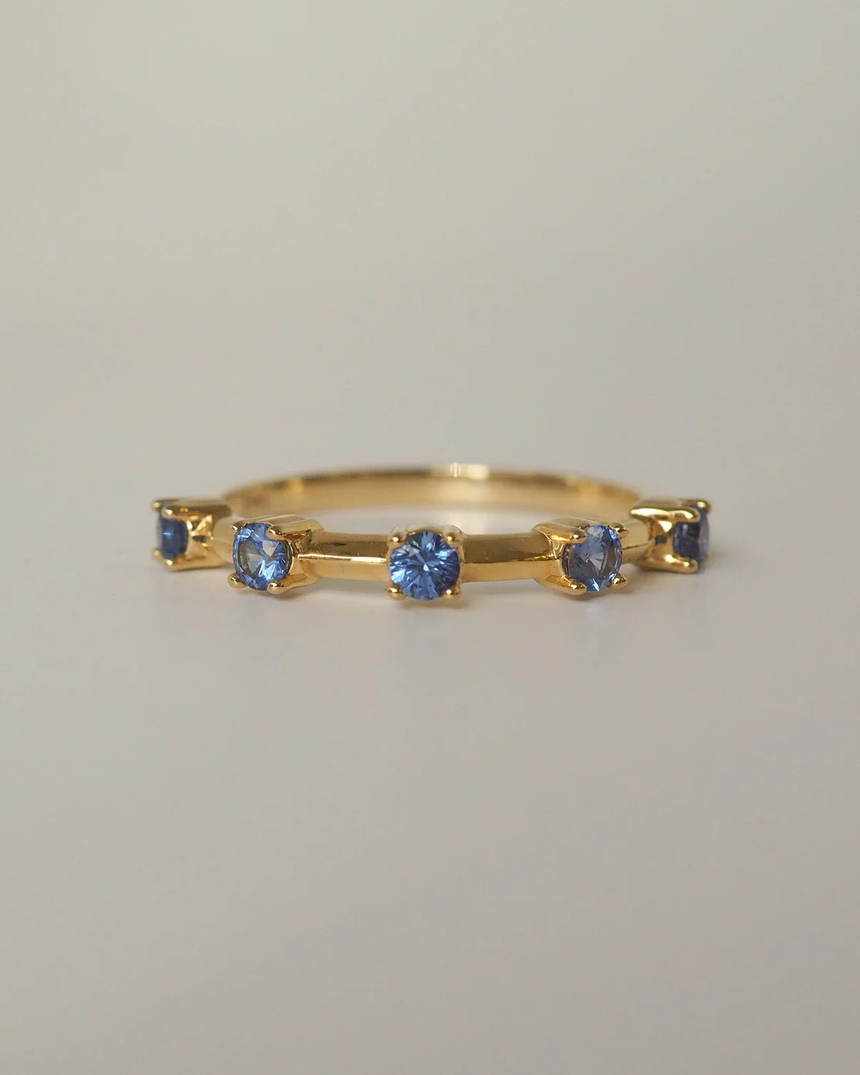 DAHLIA RING SAPPHIRES